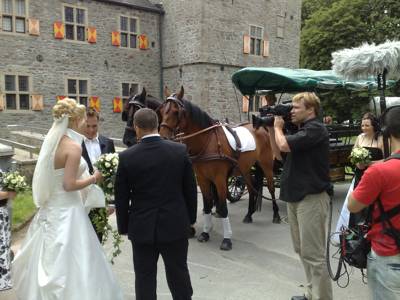 Planwagenfahrt Planwagen mit Pferden und Frank der Weddingplaner